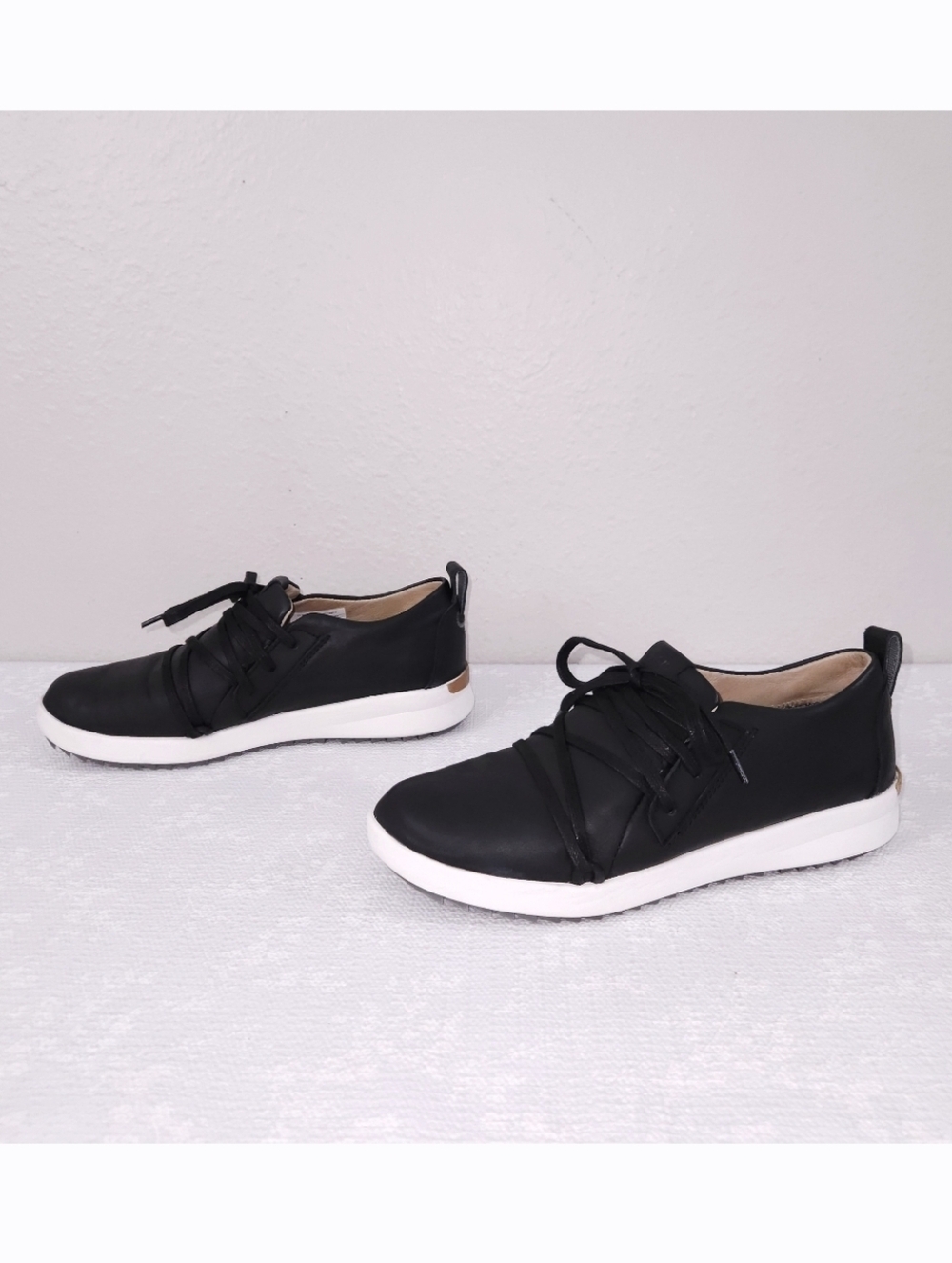 OLUKAI Malua Li Sneakers Black Leather Lace-Up Shoes US 7